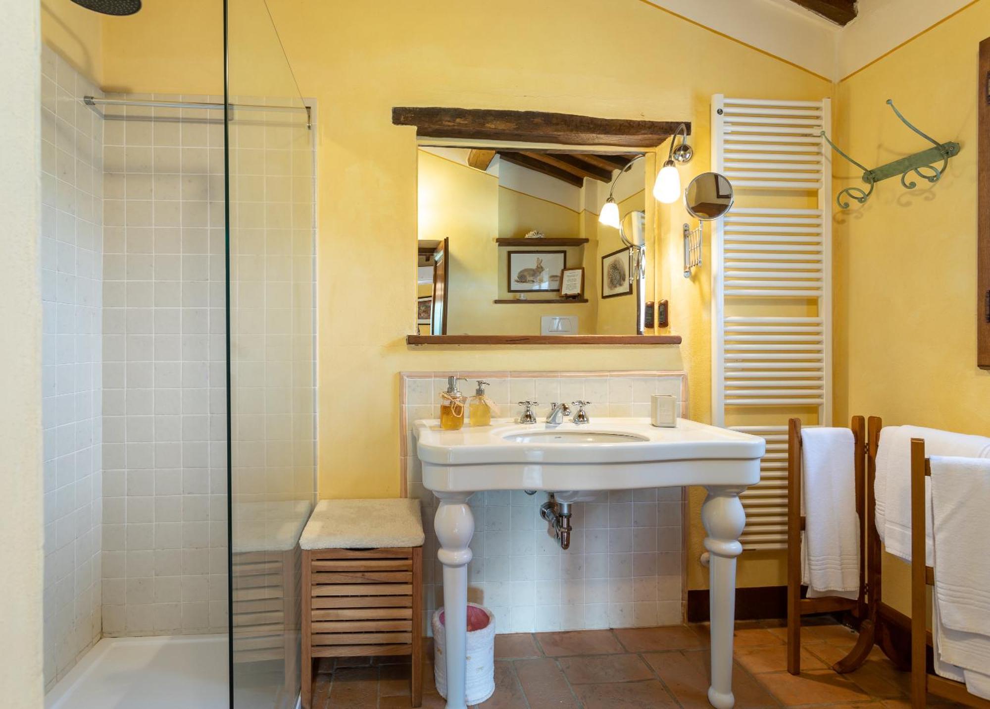 Fontanaro Farm And Culinary School Villa Paciano Bagian luar foto