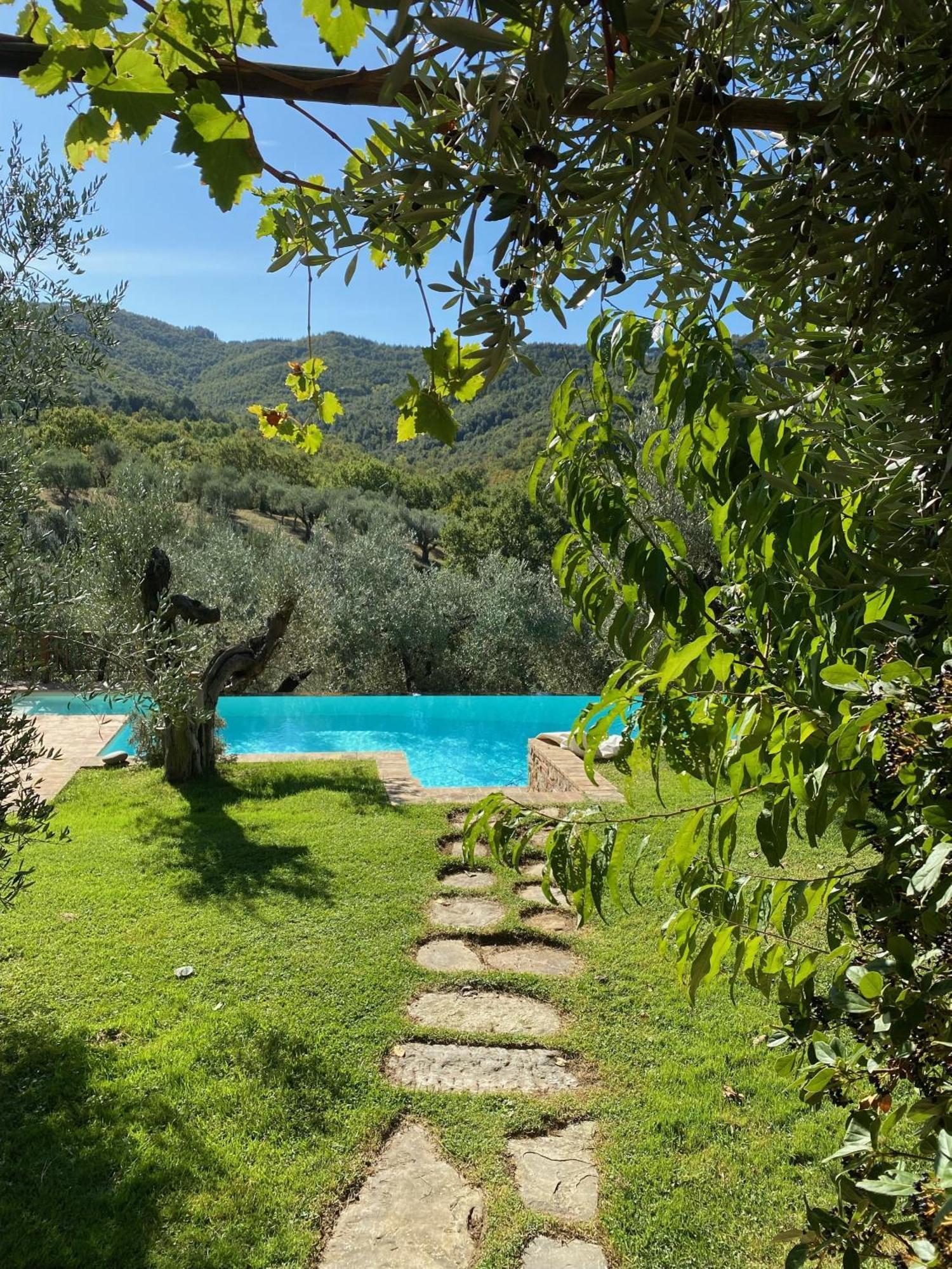 Fontanaro Farm And Culinary School Villa Paciano Bagian luar foto